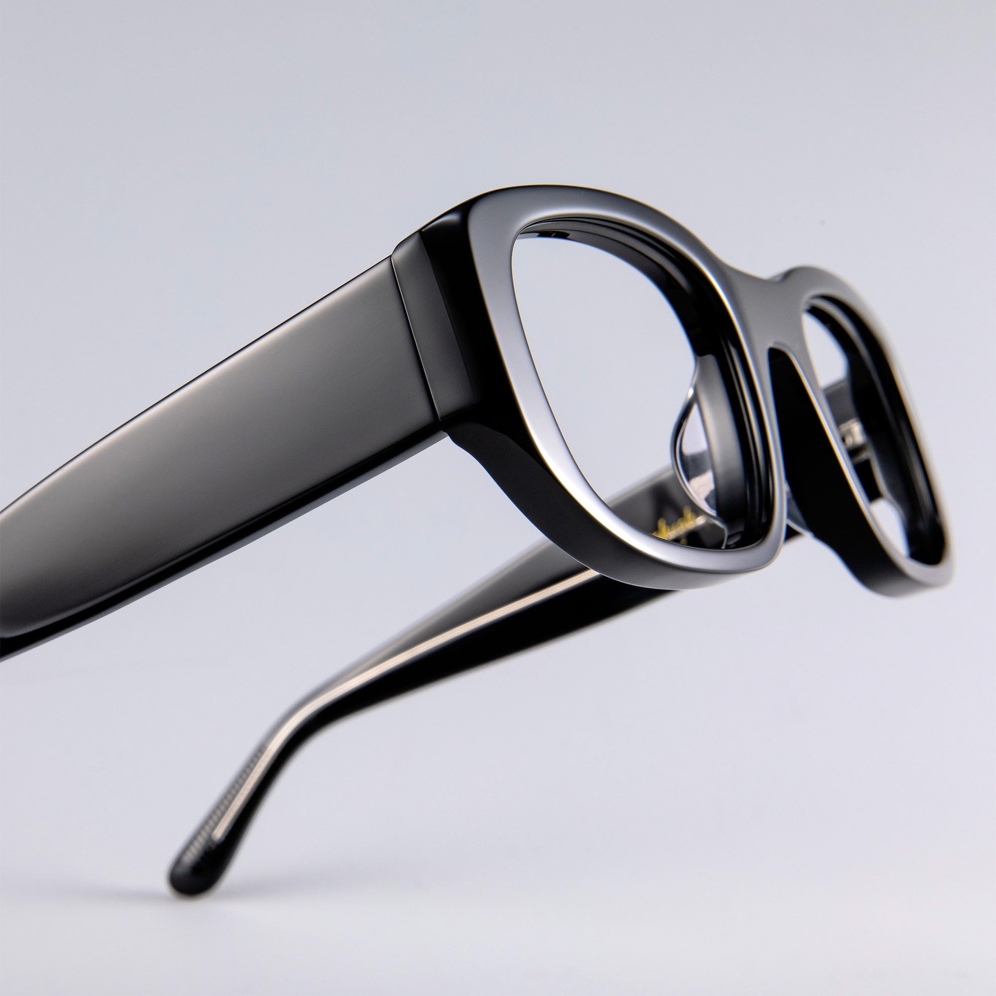 Donahugh-eyeglasses-black